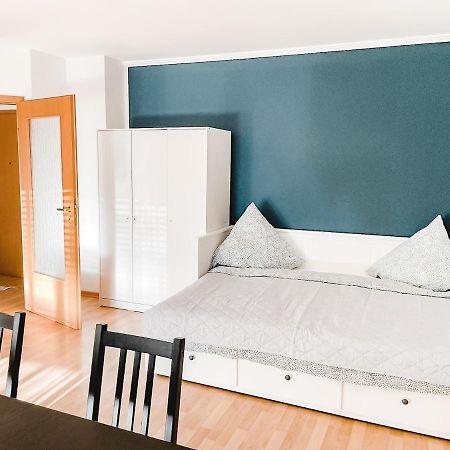 Schoene Wohnung, Eigene Terrasse, Privater Parkplatz, Wi-Fi, Waschmaschine, 3P Chemnitz Bagian luar foto